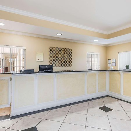 Econo Lodge Inn & Suites בריאנט מראה חיצוני תמונה
