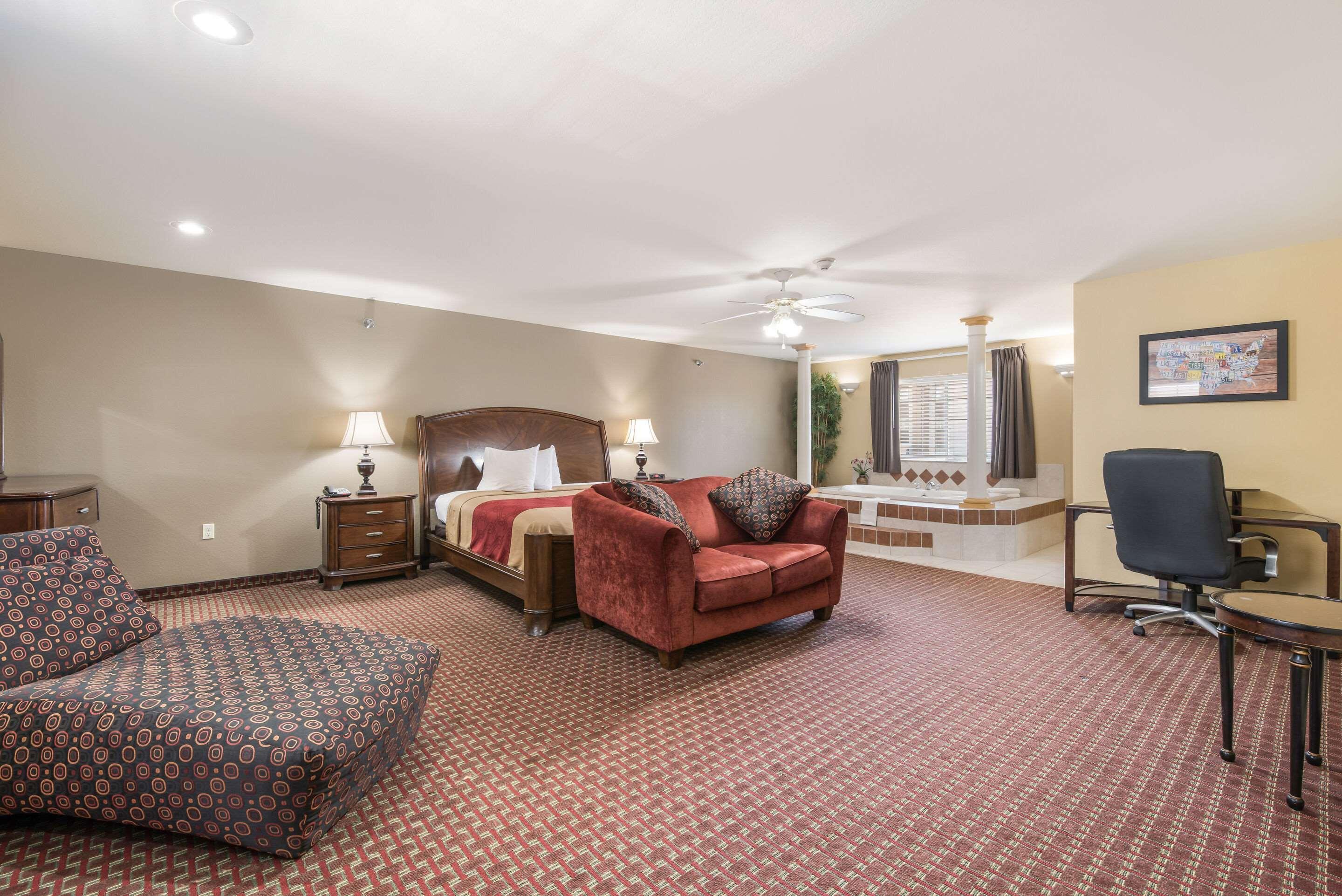 Econo Lodge Inn & Suites בריאנט מראה חיצוני תמונה