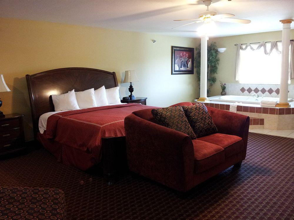 Econo Lodge Inn & Suites בריאנט מראה חיצוני תמונה