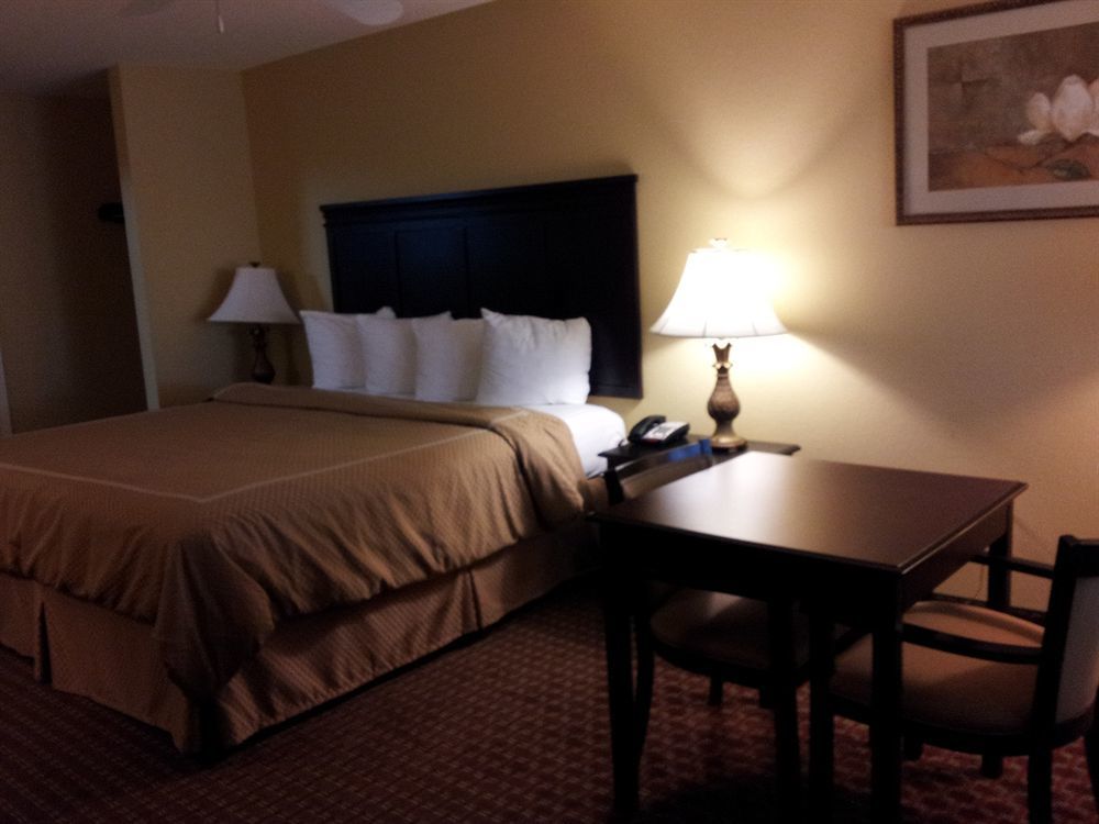 Econo Lodge Inn & Suites בריאנט מראה חיצוני תמונה